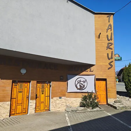 Taurus Hotel